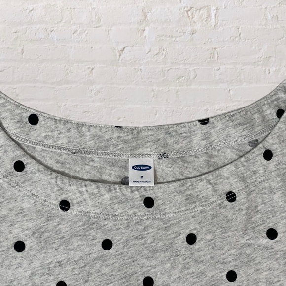 128. OLD NAVY Ladies Top - Size Medium - Picture 3 of 5